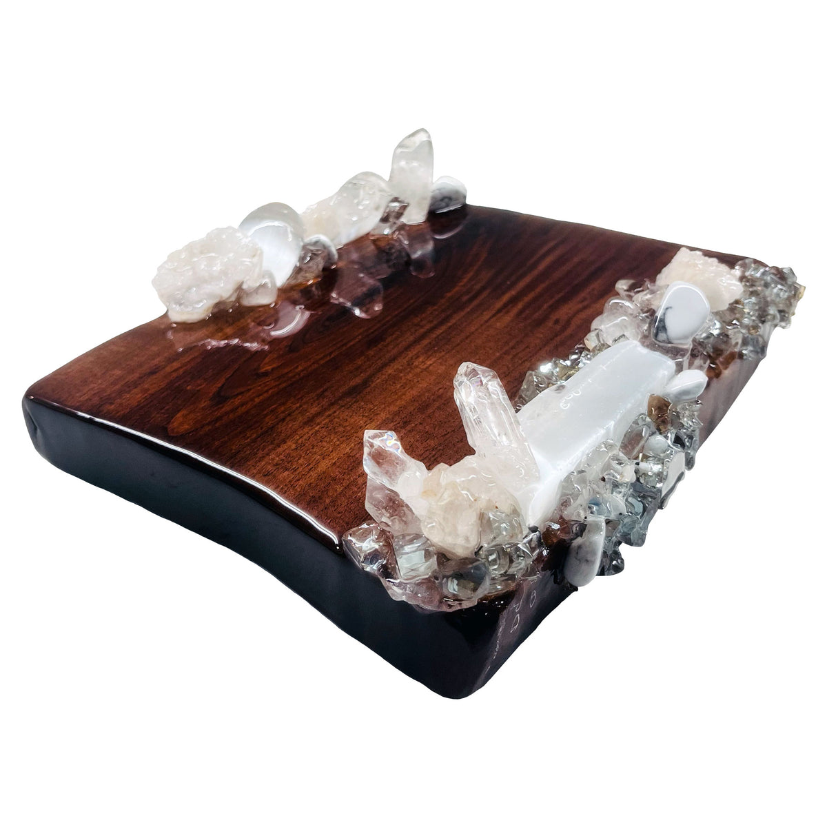 Krystallos Vanity Tray with clusters of glass and natural minerals on the long sides.